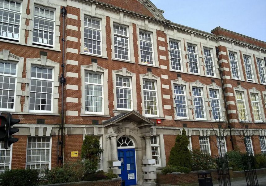 Priory Secondary School in Portsmouth network upgrade virtua medhurst